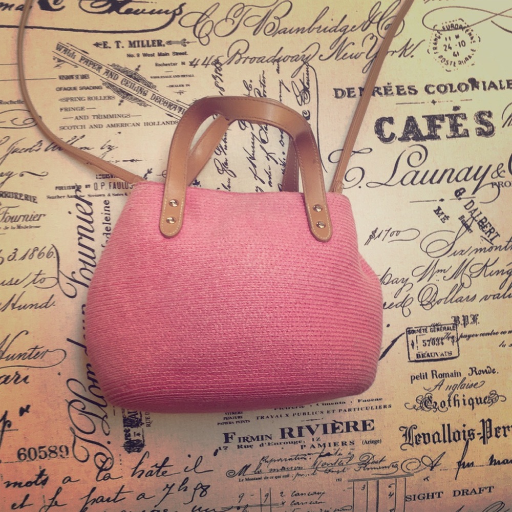 Light pink handbag